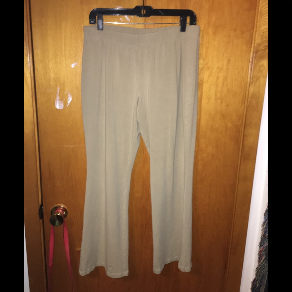 Tan dress pants.
